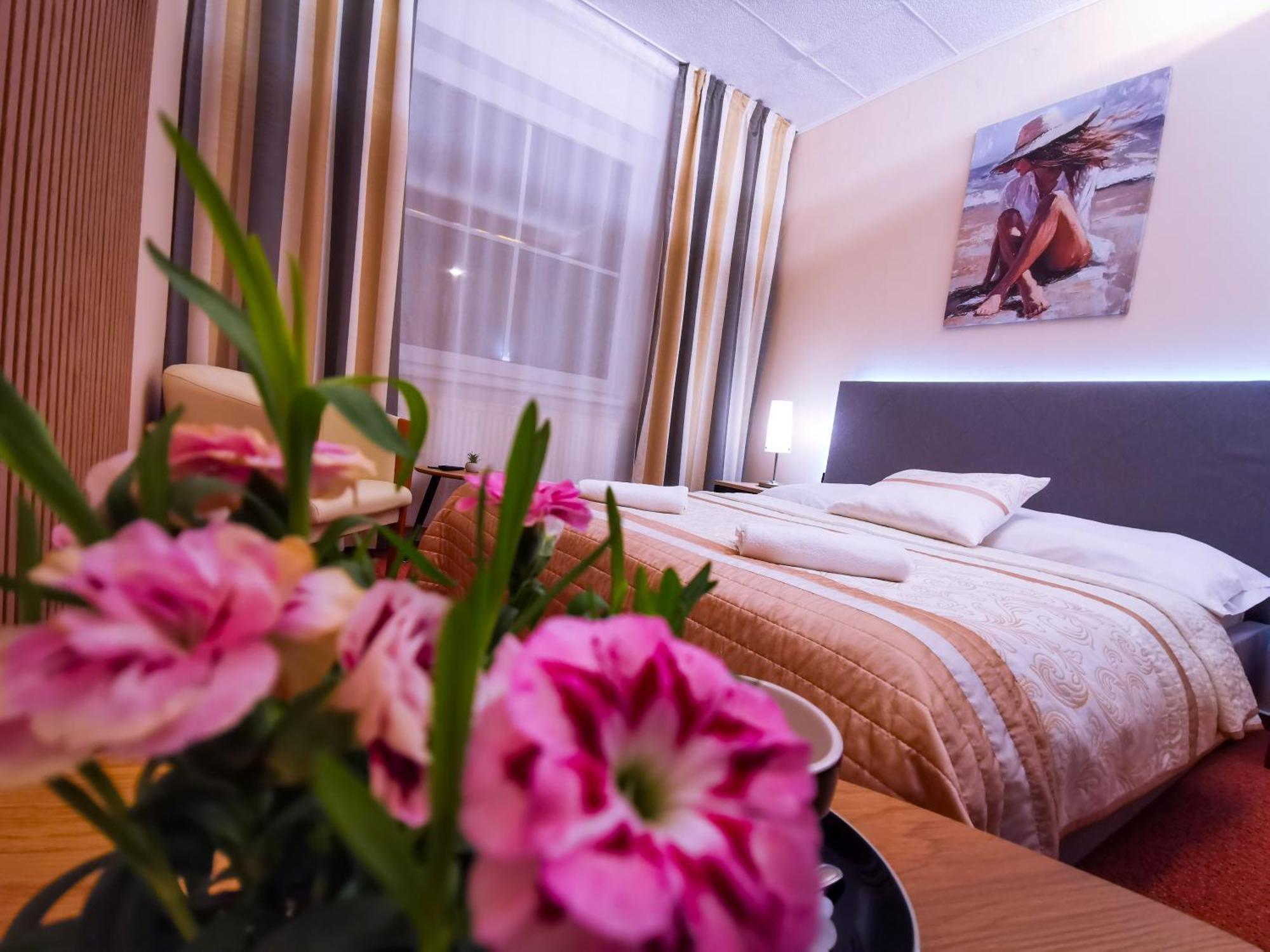 Wellness Hotel Stare Mesto Uherske Hradiste Bagian luar foto